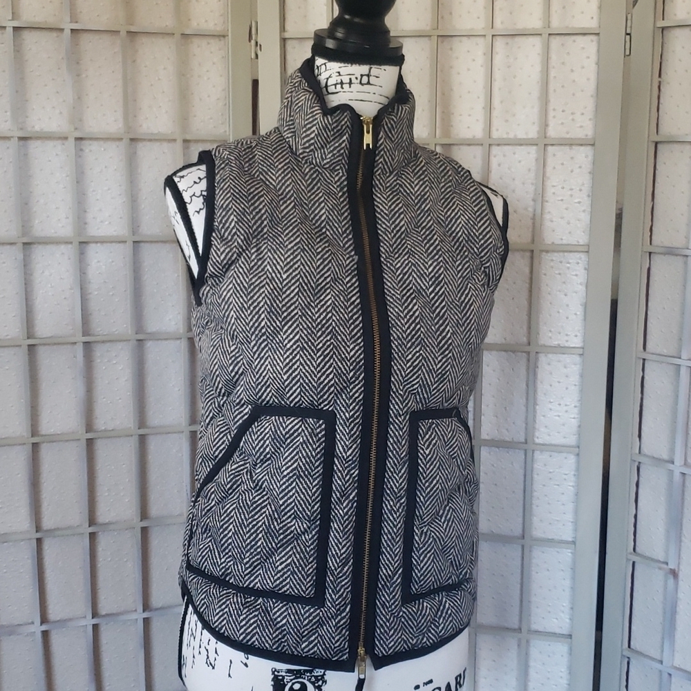 J. Crew down puff gray and black full size women vest size XXS